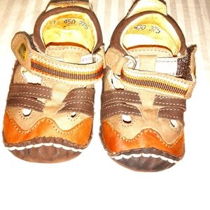 BABY CRIB SHOES